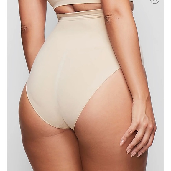 Skims Seamless Sculpting Mid Waist Brief - Clay - Picture 2 of 5